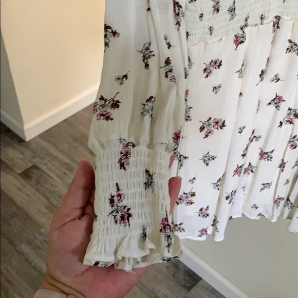 Beautiful summer dress!! - Picture 2 of 4